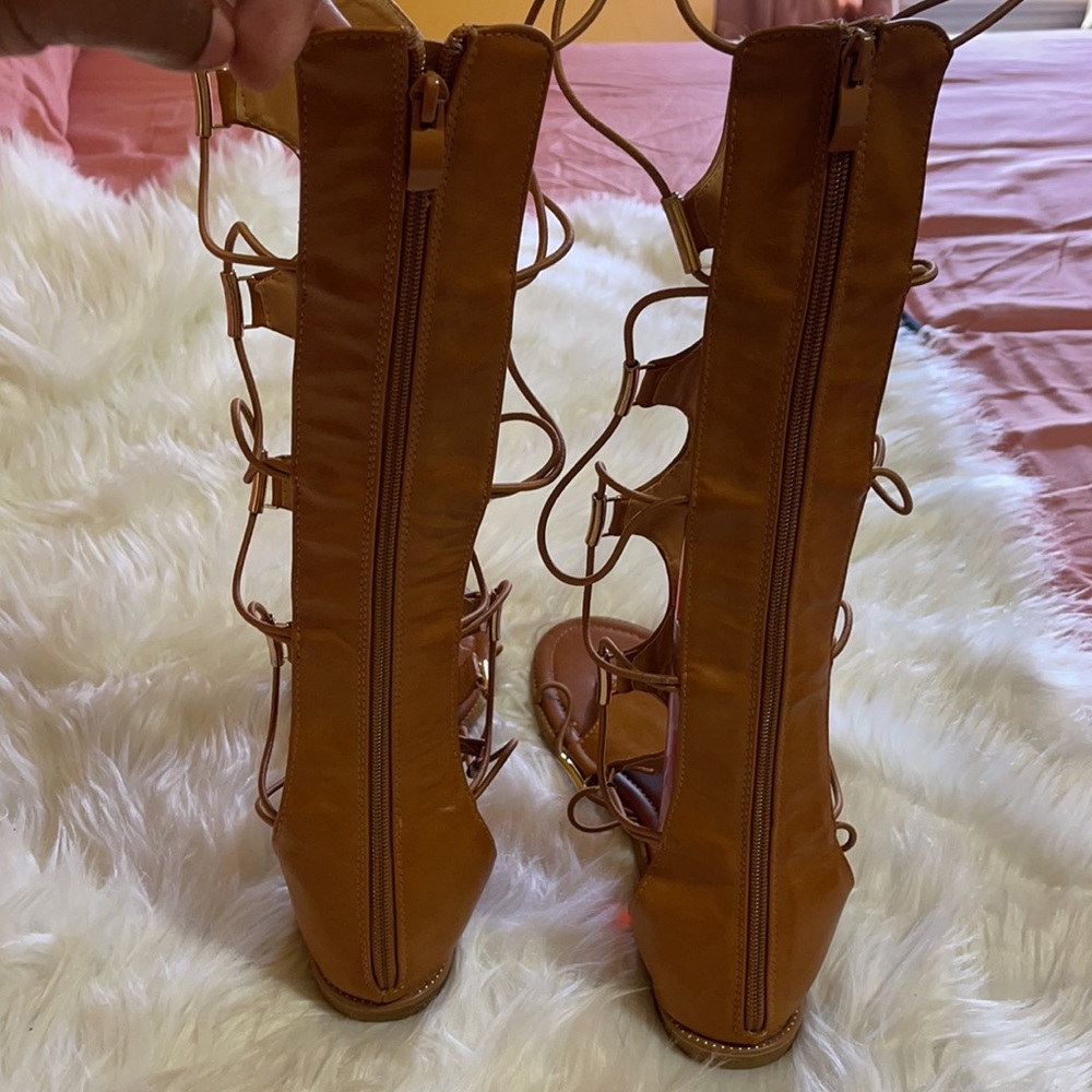 Sandals - Picture 3 of 4
